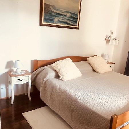 B. Ela Rooms Пореч Экстерьер фото