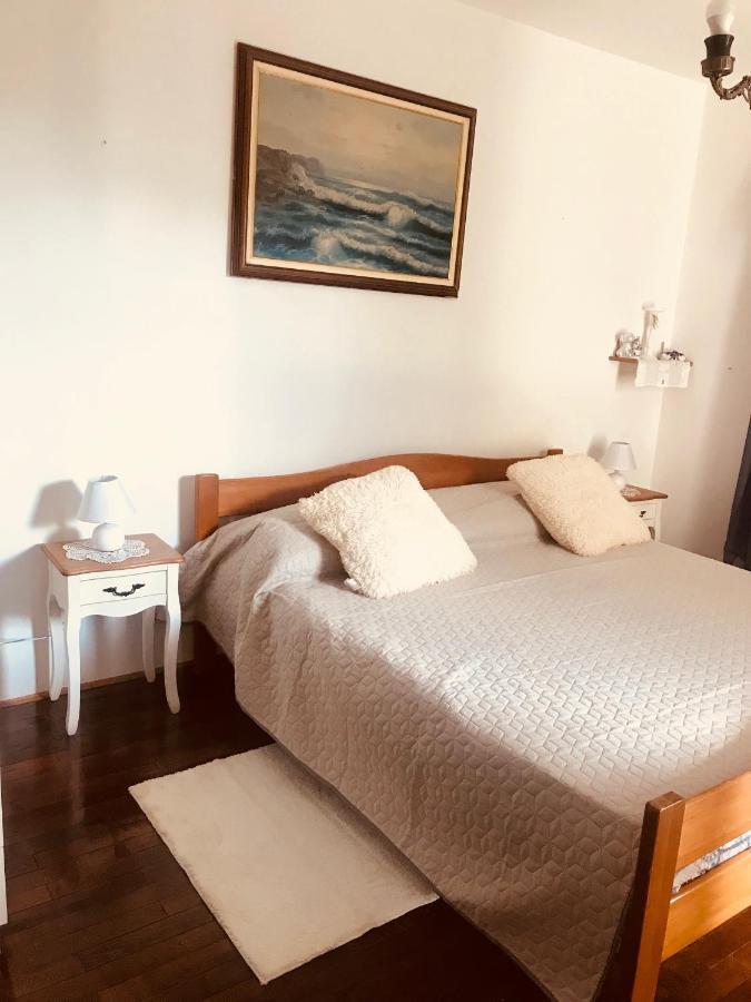 B. Ela Rooms Пореч Экстерьер фото